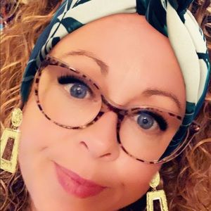 Meet your Posher, Jenette